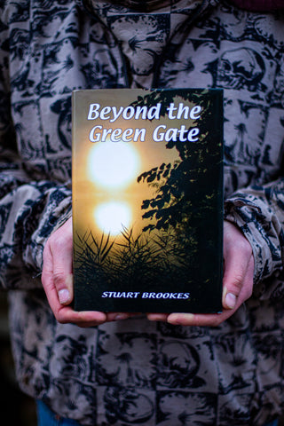 Beyond the Green Gate book by Stuart Brookes - DaveDog Publications