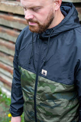 Halfawrap Skate Windbreaker Jacket I Black & Camou (USA import)